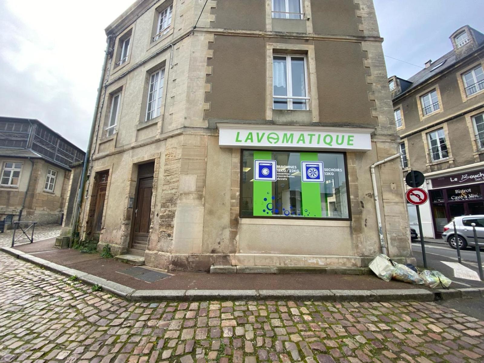 Les Combles De L Aure Grand Studio Cosy Confortable Classe 3 Etoiles Centre Bayeux 2 Mn A Pied Cathedrale Proche Plages Du Debarquement المظهر الخارجي الصورة