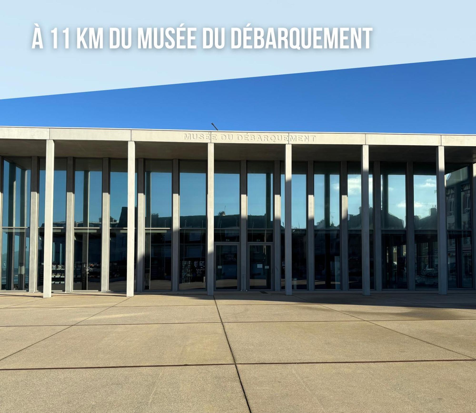 Les Combles De L Aure Grand Studio Cosy Confortable Classe 3 Etoiles Centre Bayeux 2 Mn A Pied Cathedrale Proche Plages Du Debarquement المظهر الخارجي الصورة